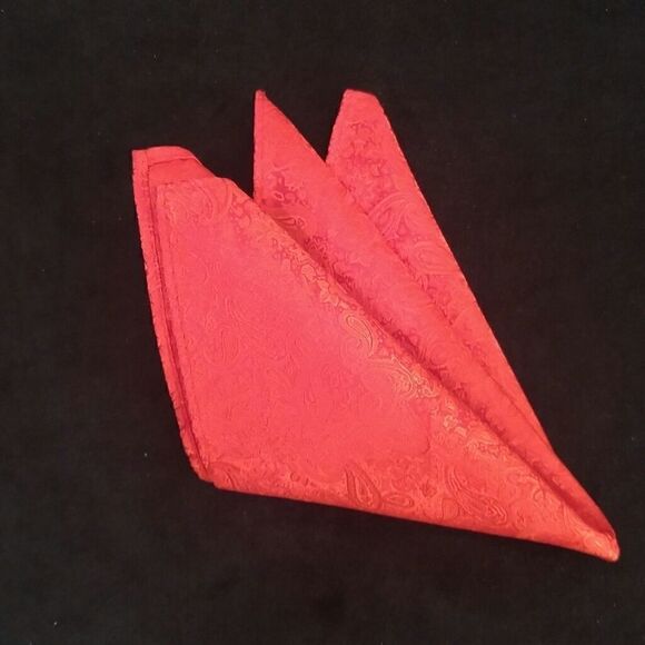 MEN'S POCKET SQUARE AND LAPEL PIN FLOWER #17. - Picture 3 of 5